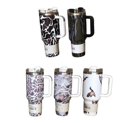 Duurzame 40oz Leopard Print Camouflage Straw Cup Tumbler voor Warme en Koude Dranken
