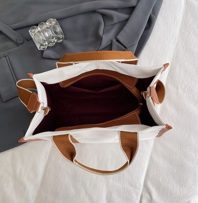 Hoofdmateriaal PU GHJ-31 Handtassen voor vrouwen met bewegingsdetectie en gestreept ontwerp