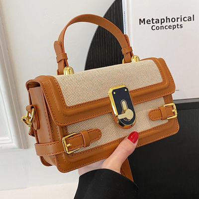 Camera Crossbody Handtas Vintage gebreide stof met lange schouderband en zip sluiting op ins in de zomer
