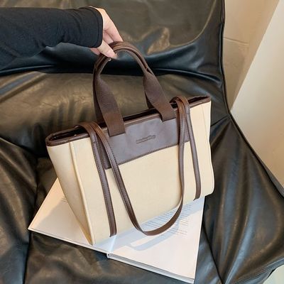 2024 Mode Handtassen Lichtgewicht Hoge capaciteit Tassen voor vrouwen Stijlvolle designertassen