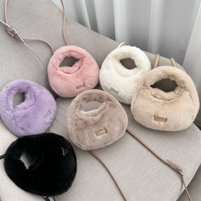 Winter Bruin Mini Fox Fur Handtassen Long Chain Fluffy Fur Tassen voor gesofisticeerde vrouwen