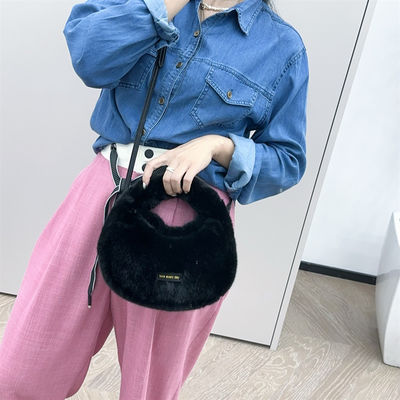 Winter Bruin Mini Fox Fur Handtassen Long Chain Fluffy Fur Tassen voor gesofisticeerde vrouwen