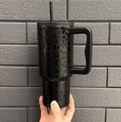 Custom Adventure 40oz roestvrij staal tumbler met dubbele wand isolatie en handvat