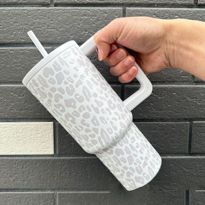 Custom Adventure 40oz roestvrij staal tumbler met dubbele wand isolatie en handvat