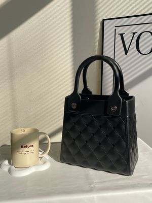 Fashion Style EVA Rubber Silicone Hand Tote voor Vrouwen Summer Lady Beach Bag in Zwart