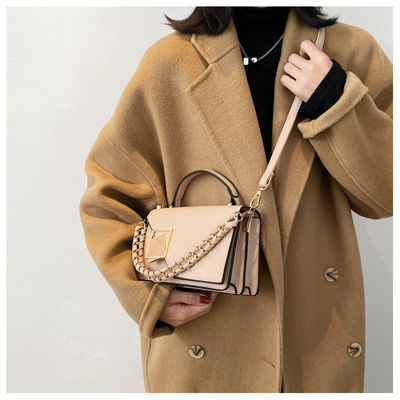 Vrouwen Casual Handtassen PU Leer Polyester Geborduurde Design Een-Schaal Crossbody Tas