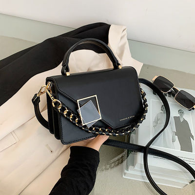 Vrouwen Casual Handtassen PU Leer Polyester Geborduurde Design Een-Schaal Crossbody Tas
