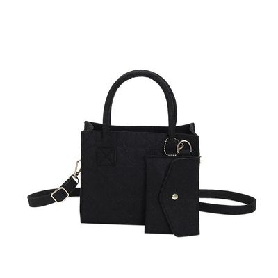 Vintage stijl felt schoudertas voor stijlvolle dames gemaakt van lichtgewicht materiaal