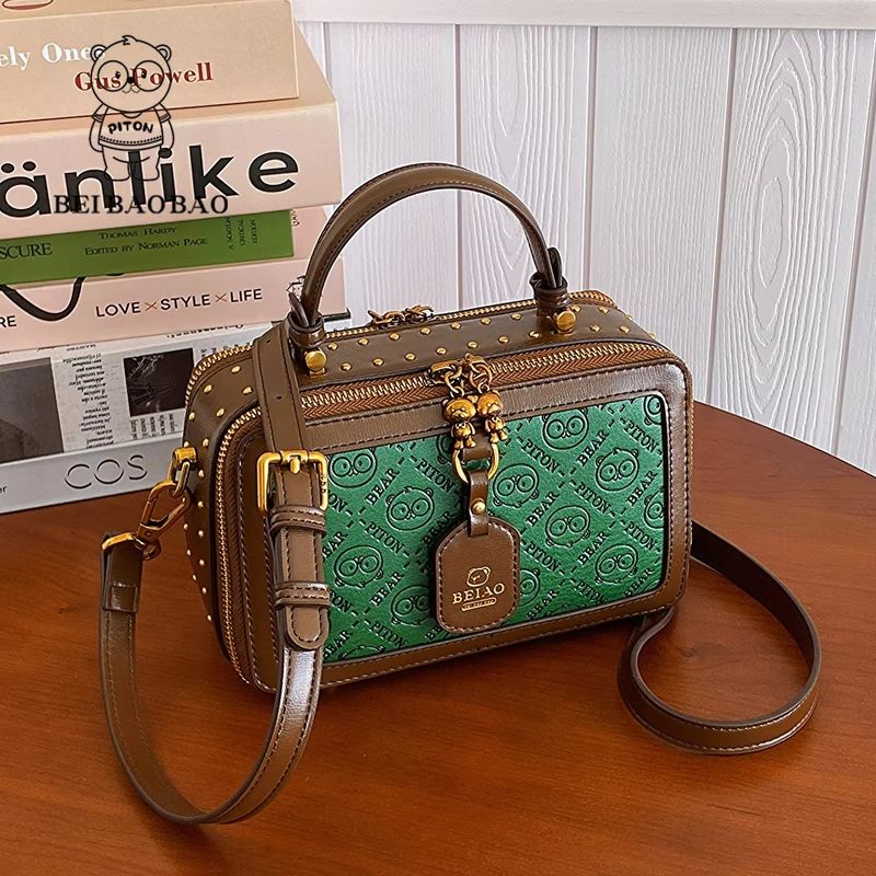 PU Retro Embossed Kleine Vierkant Tas Met Een Lange Schouderband Voor Handheld